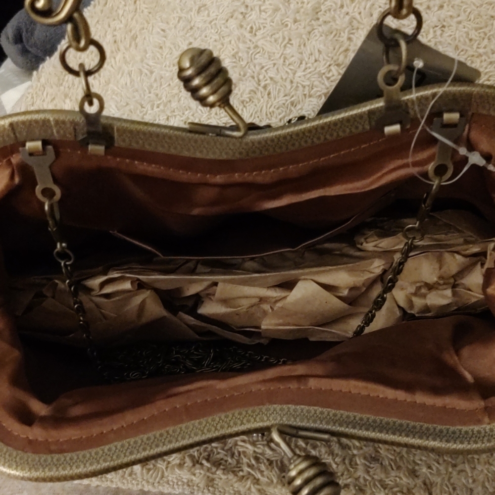 Small Handbag - Picture 2 of 3